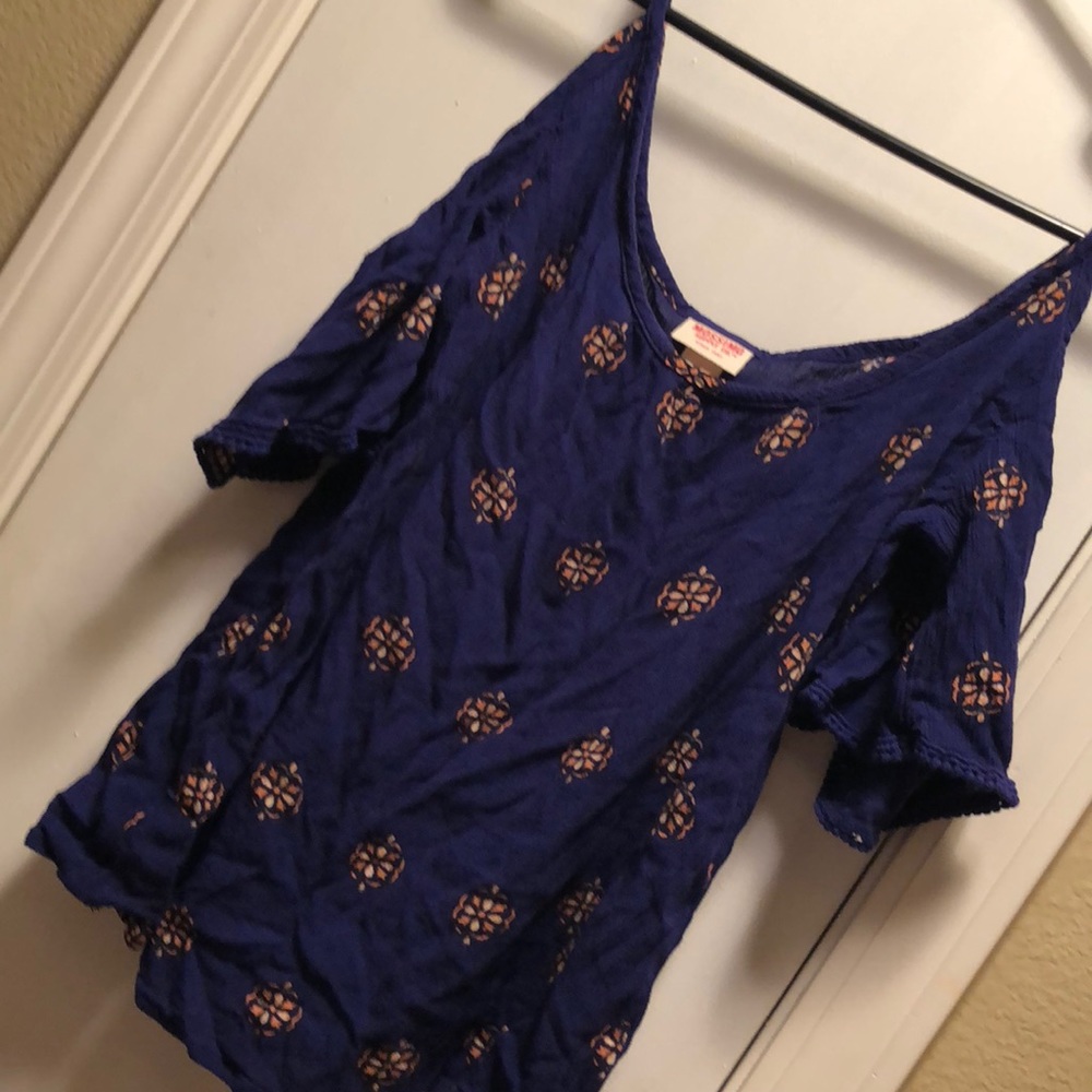 Tank shirt